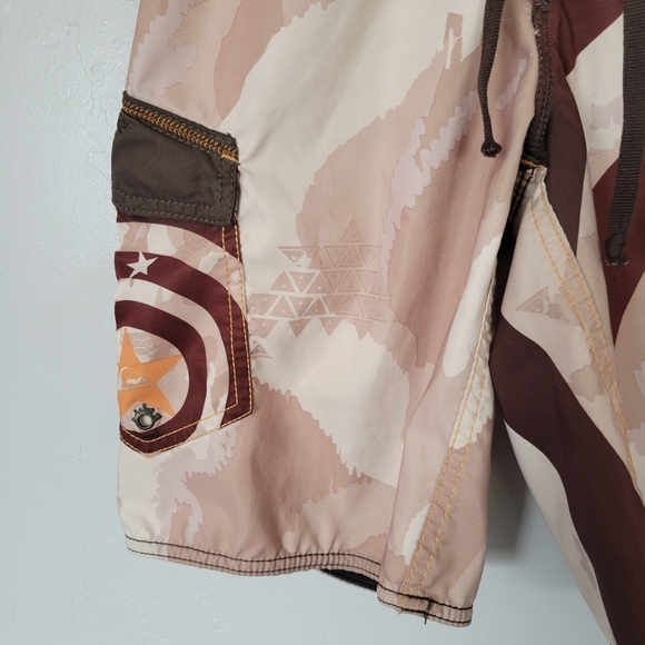 Quiksilver Boys 8 24" Beige Brown Swim Trunks Summer Swimming Suit - Picture 6 of 8